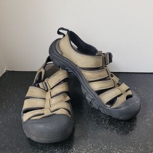 Keen Tan Sandals Size 8.5